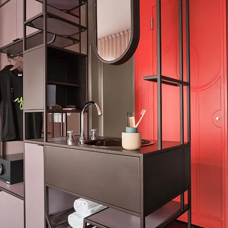 Lyf East Frankfurt Hotel 4*
