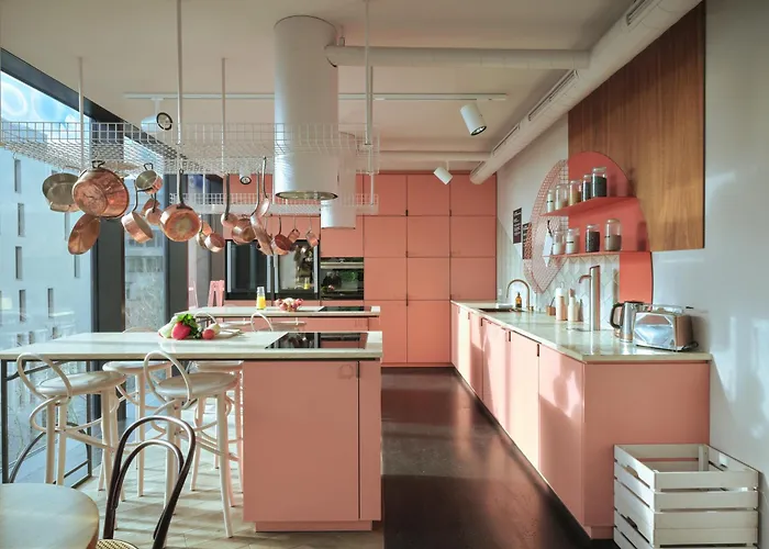 Lyf East Frankfurt Hotel 4*