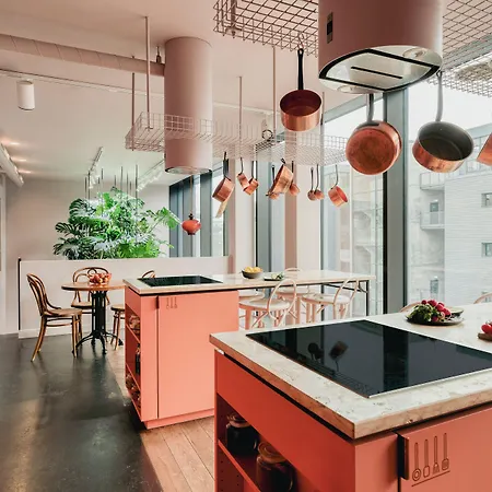 Lyf East Frankfurt 4*